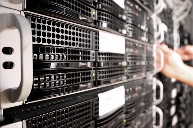 Vital Tips To Manage Dedicated Servers On Your Own